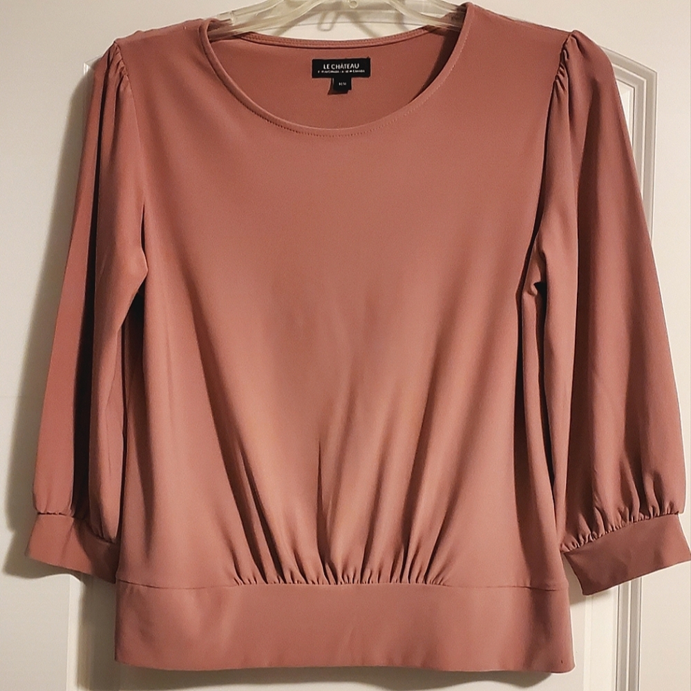 Le Chateau  Banded Waist Crew Neck Knit Top Rose/Pink Size M